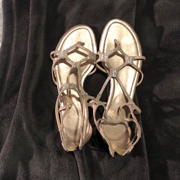 Cute sparkly sandals! - Picture 1 of 1